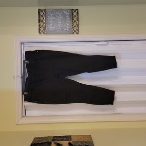 Size 24W Jegging Capri